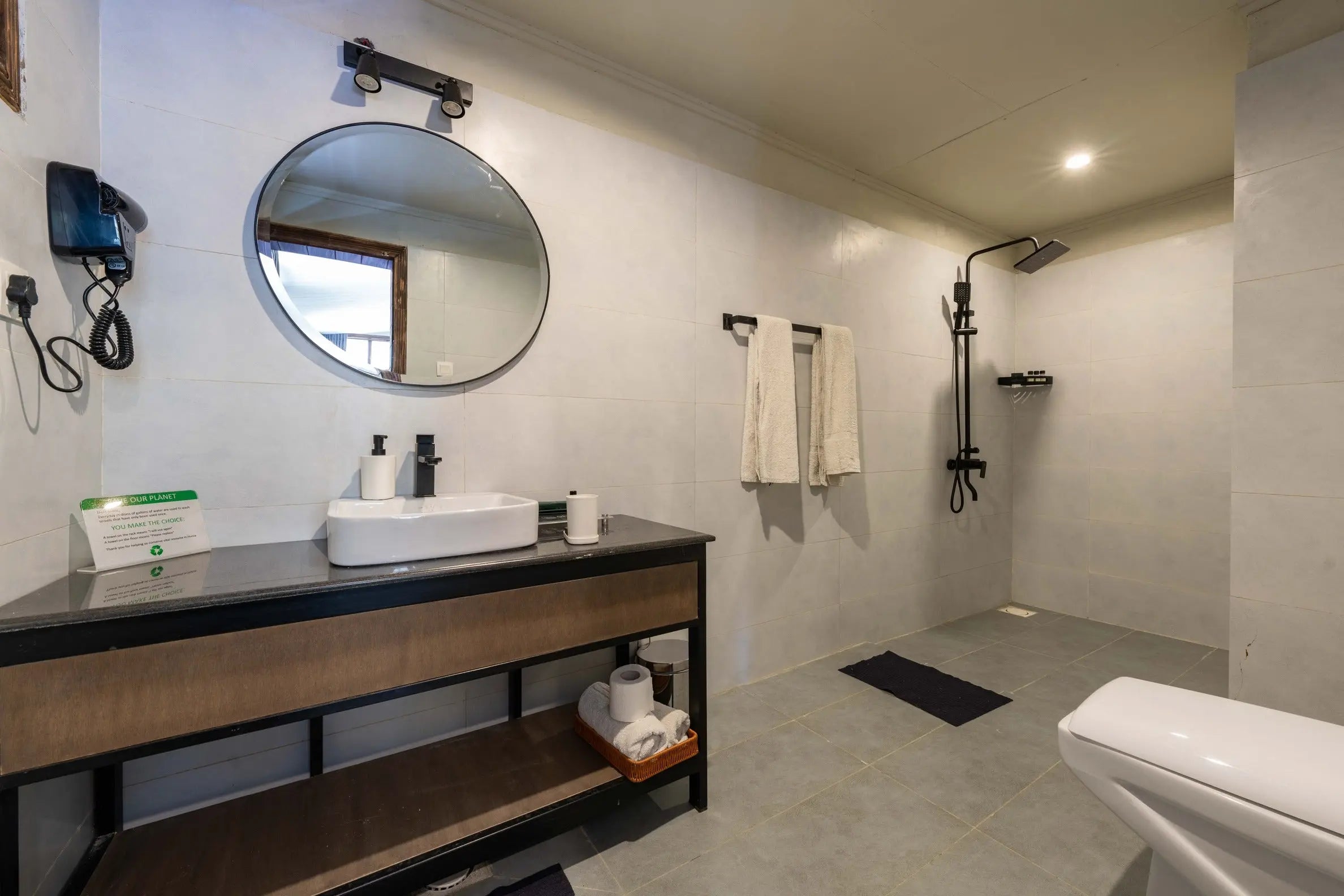 Orchard Huts – A Nature-Inspired Retreat Offto Resorts